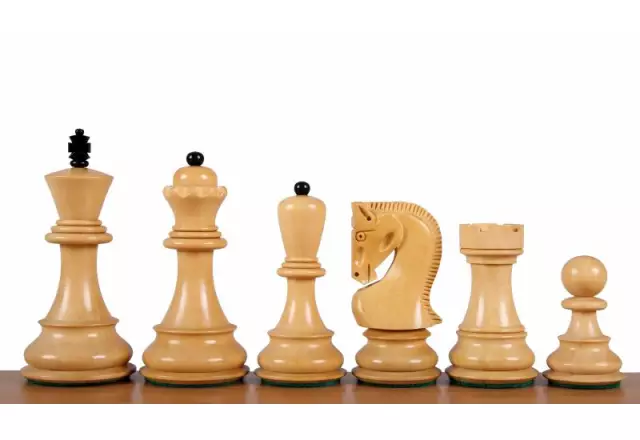 Zagreb Ebonised chess pieces 4''