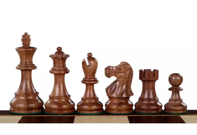 Reykjavik Acacia/Boxwood chess pieces 3,75''