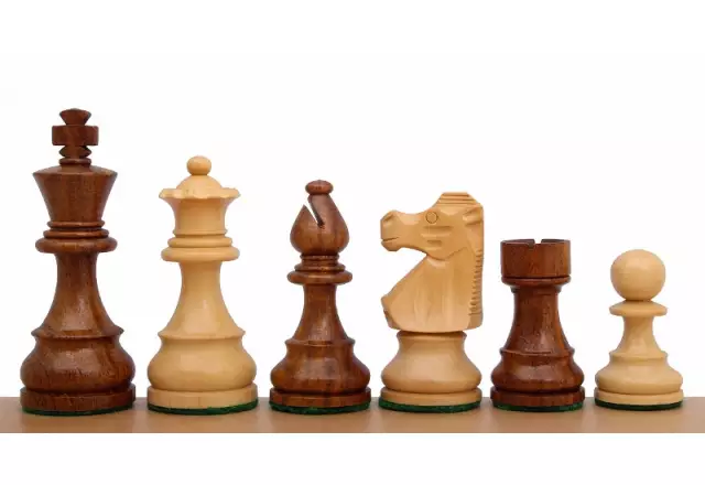 French Staunton Acacia/Boxwood 4" chess pieces
