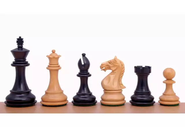 Supreme Ebonised chess pieces 3,75''