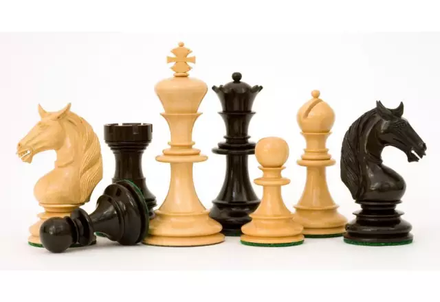 UNICORN EBONY 4,25" chess pieces