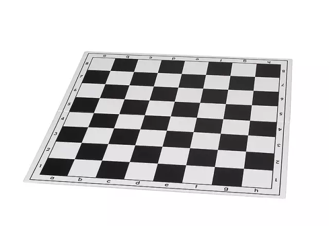 Plastic folding chessboard 4+, white and black