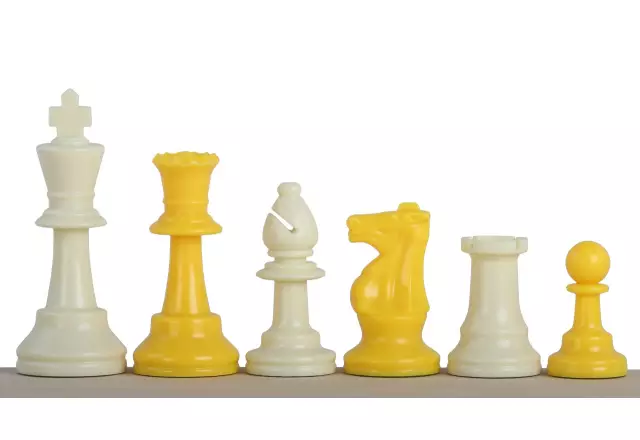 Yellow chess pieces No. 6