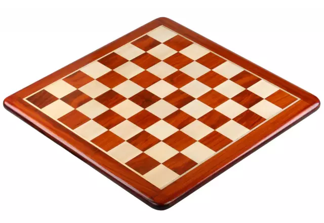 Solid wood chess board (53x53cm) - redwood/beechwood (55 mm field)