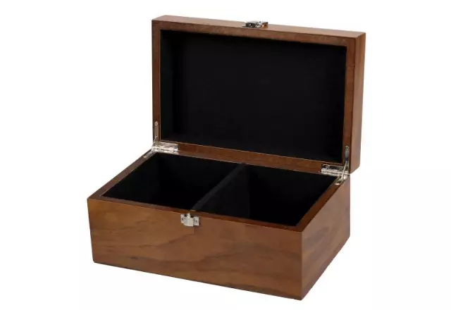 High Quality Chess Box - Walnut wood Veneer (24x15x11cm)
