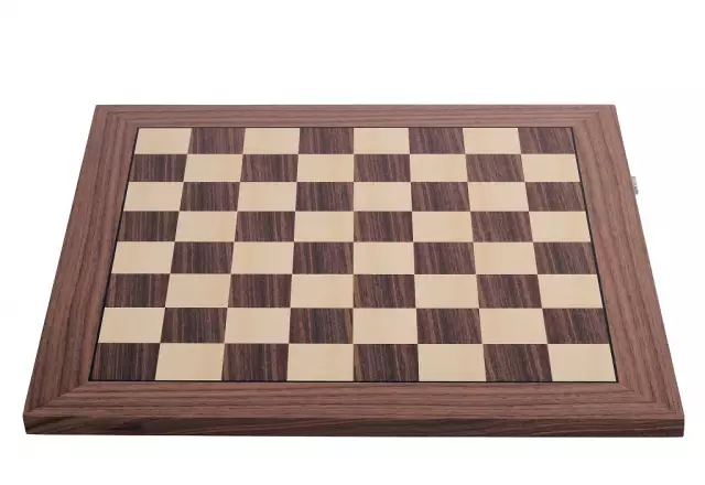 DGT USB electronic chessboard, walnut/ maple + Royal figures