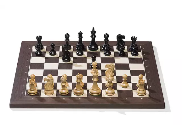 DGT USB electronic chessboard, wenge/ maple + Classic figures