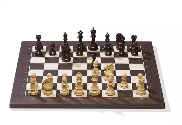 DGT USB electronic chessboard, wenge/ maple + Royal figures