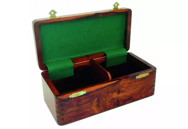 Solid wooden box 28 x 13,5 x10 cm