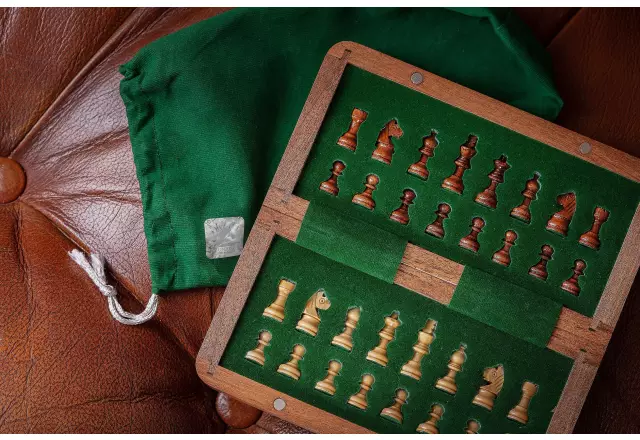 Wooden Magnetic Mini Chess Set with Inlaid Chessboard