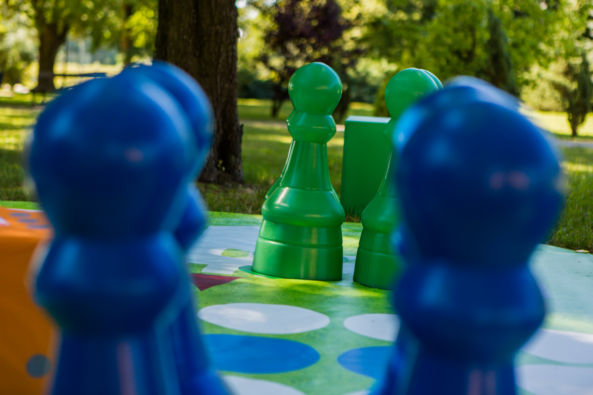 Garden Giant Plastic Chess Pieces - PAWN