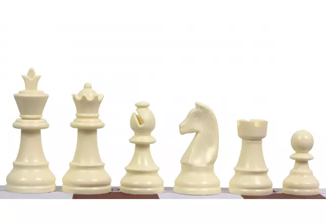 Staunton no 5 (3,5'') plastic chess pieces, unweighted